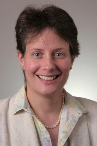 Dr. Sara Nuciforo, Internal Medicine, South Shore Medical Center